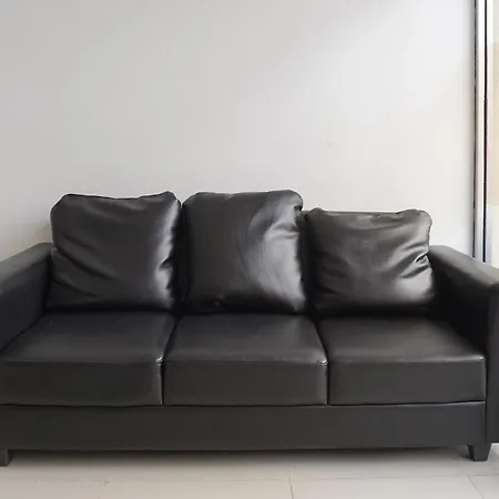 Super Oyo 2183 Cibeureum Residence